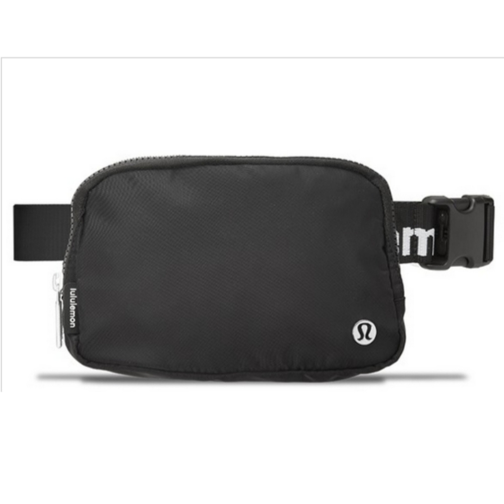 Lululemon 1L bag